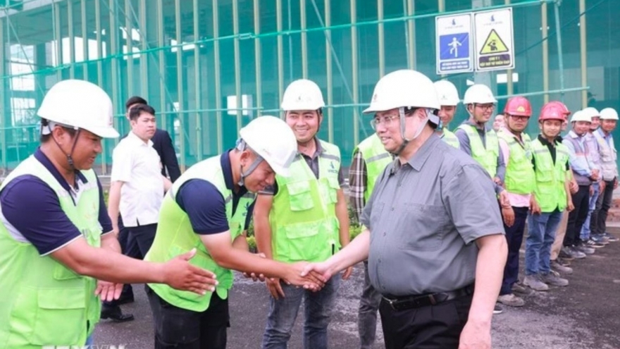 PM requests basic completion of Vietnam Exhibition Fair Centre in July